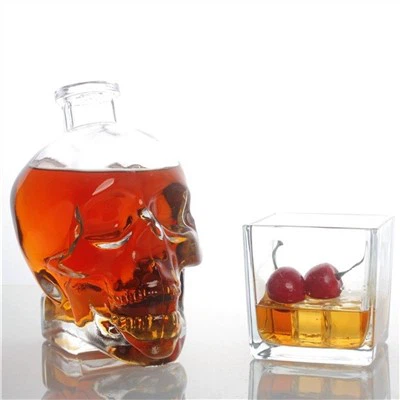 Olso Vodka Glass Bottle